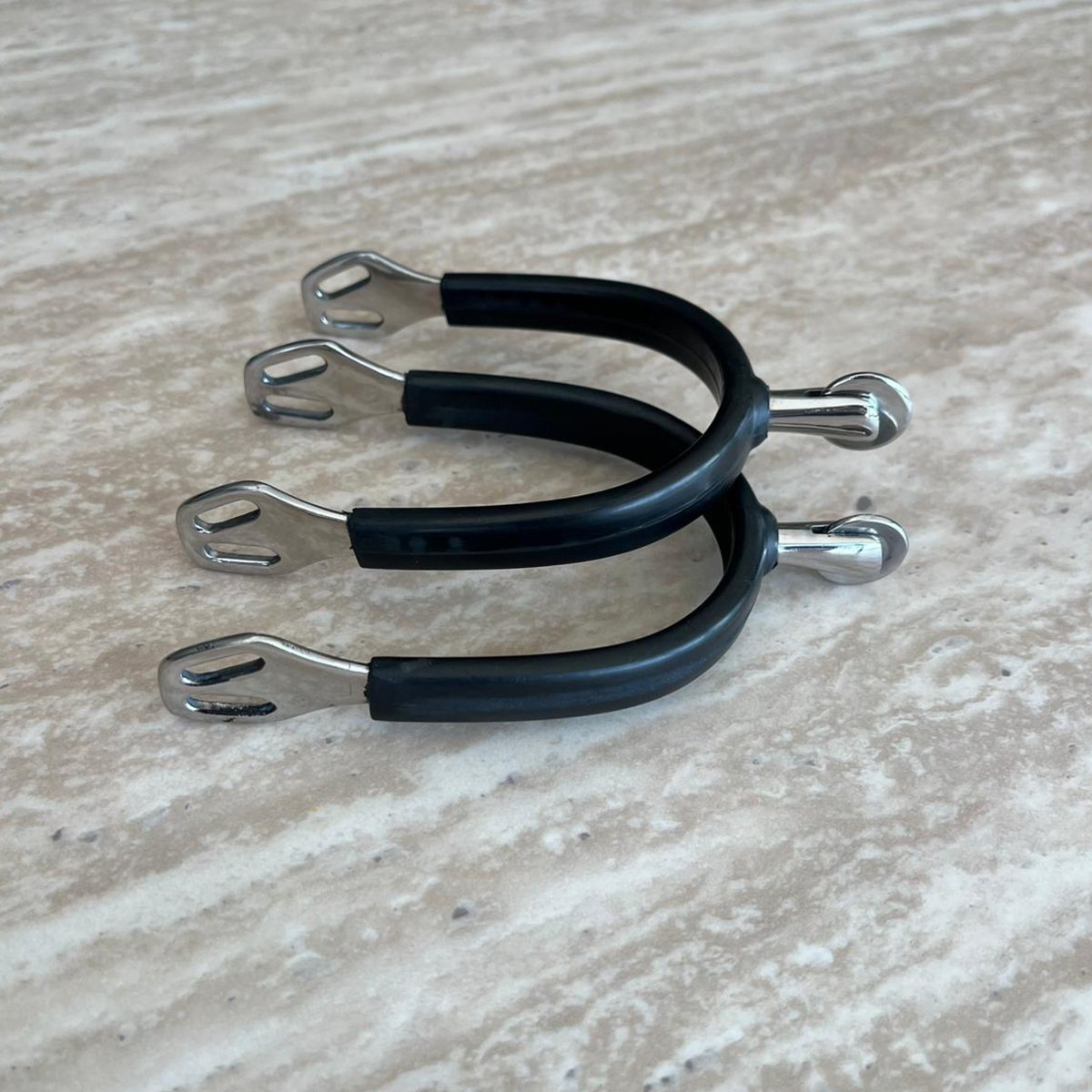 6075 R SYRIANA Rubber Covered Tappered Rectangle Shank Spurs Smooth Rowel - Image 1