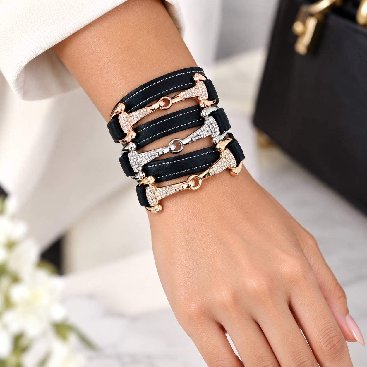 d0f8e722-d0a4-44c4-bc39-53bab4d9b292 LADIES BRACELET - Image 1